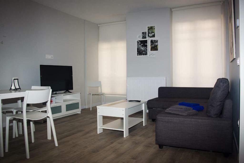 Apartamentos Gyc Viviendas Gold Леон Экстерьер фото